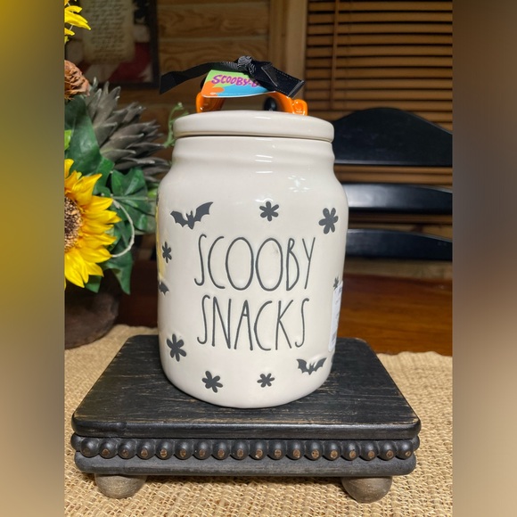 SCOOBY SNACKS Rae Dunn Canister - Picture 2 of 3